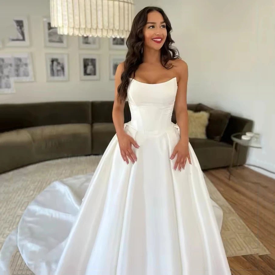 Robes de mariée Court Traîne Satin doux - LA BELLE LIGNEE
