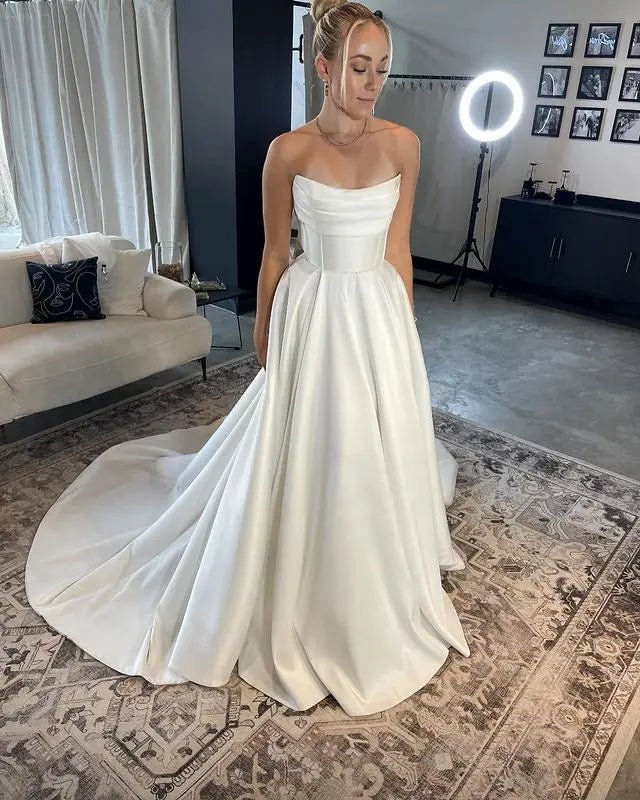 Robes de mariée luxueuses en satin épais, coupe trapèze - LA BELLE LIGNEE