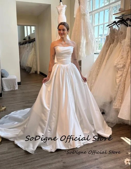 Robe De Mariée simple en satin LA BELLE LIGNEE
